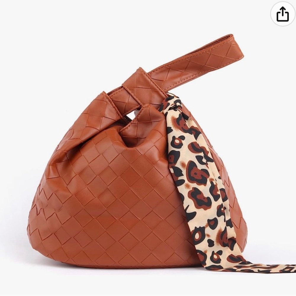 VIANZE
Wrist Bag Knot Bag Portable Purse Soft PU Leather. New!! - Picture 1 of 8